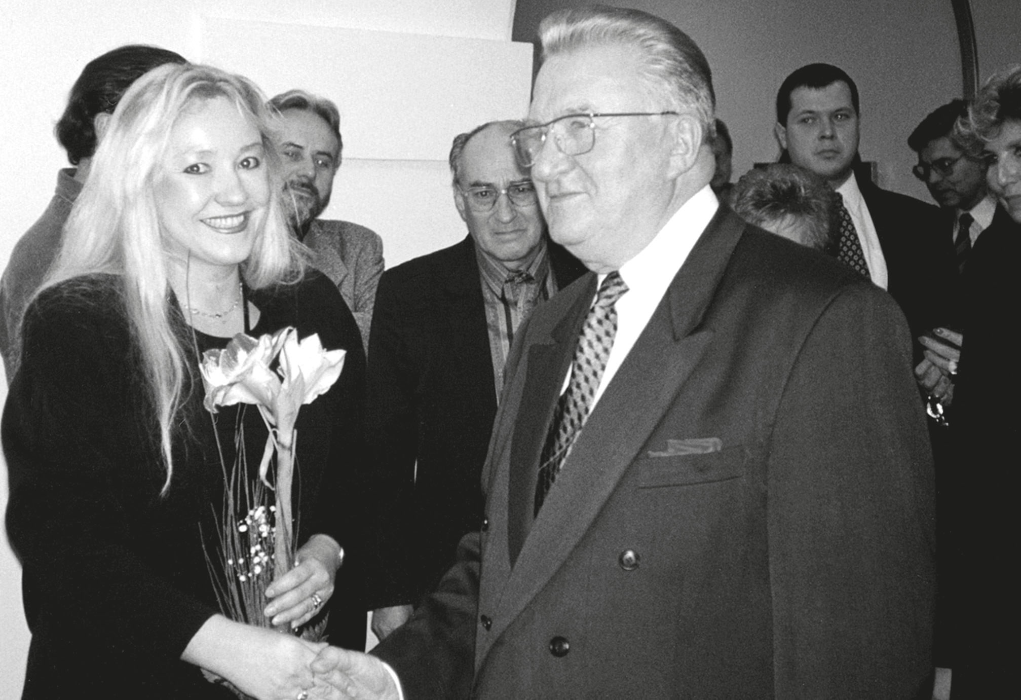 Mária Bidelnicová na vernisáži výstavy za účasti prezidenta SR Michala Kováča